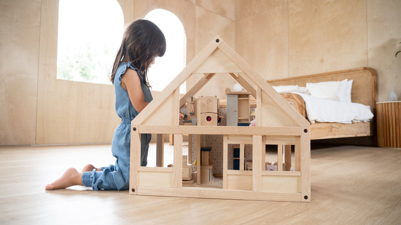 MY FIRTS DOLLHOUSE