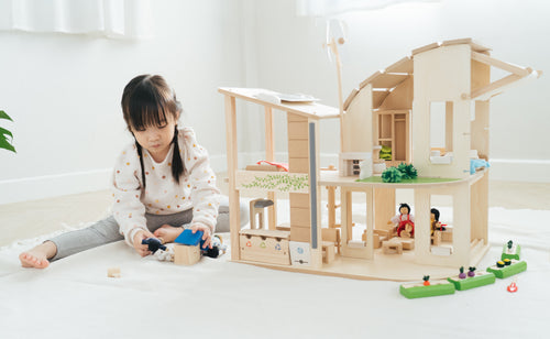 GREEN DOLLHOUSE