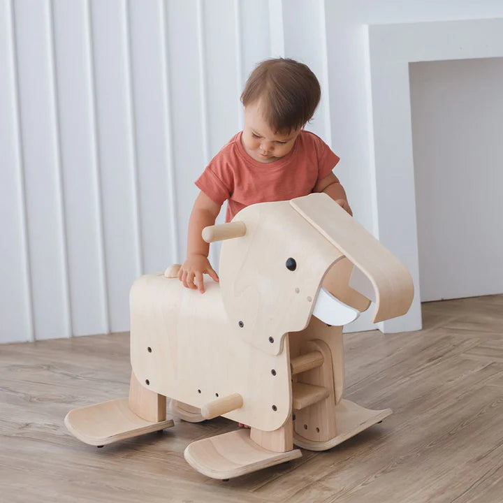 WALKING ELEPHANT